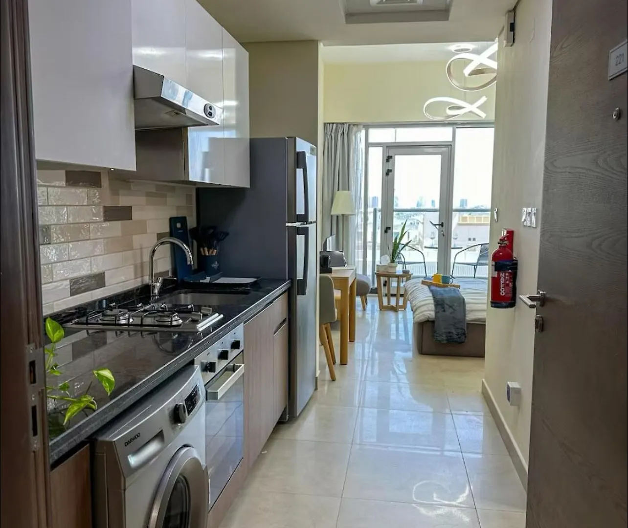 Vibrant Studio - 15M To Marina Dubai United Arab Emirates