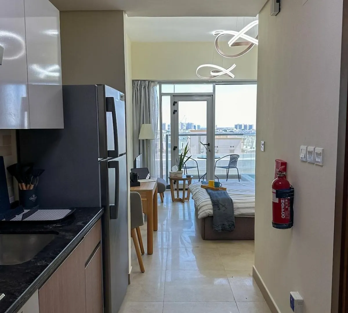 Vibrant Studio - 15M To Marina Dubai 0*,